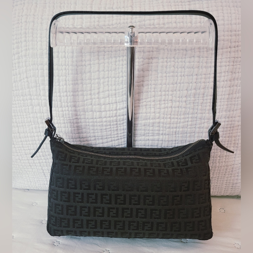 Fendi Pochette - Picture 2 of 16